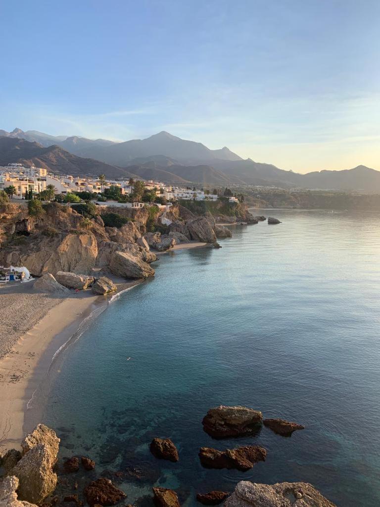 Luxury Sea View 2 Bedroom Apartment By Maison Jaken Nerja Luaran gambar