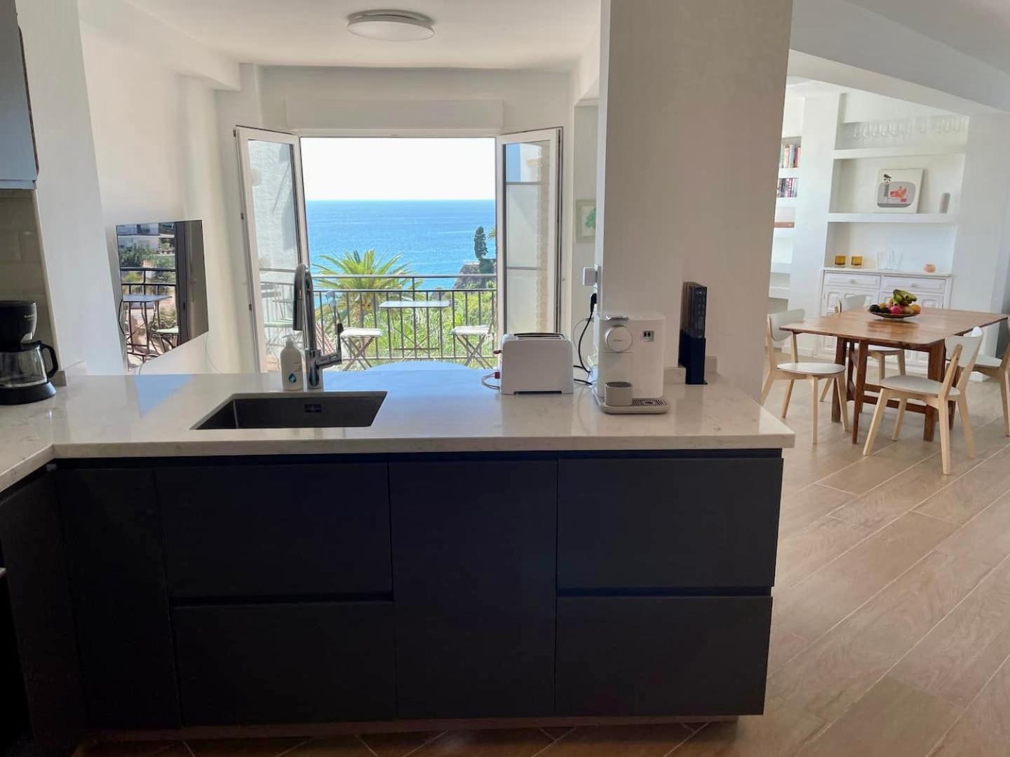 Luxury Sea View 2 Bedroom Apartment By Maison Jaken Nerja Luaran gambar